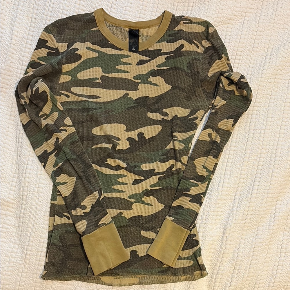 Alternative Women's Long Sleeve Camo Thermal Top - Green, Tan, Brown